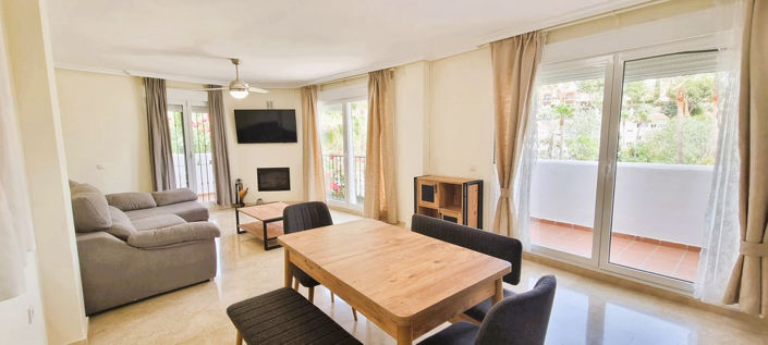 Image No.4-4 Bed Property for sale