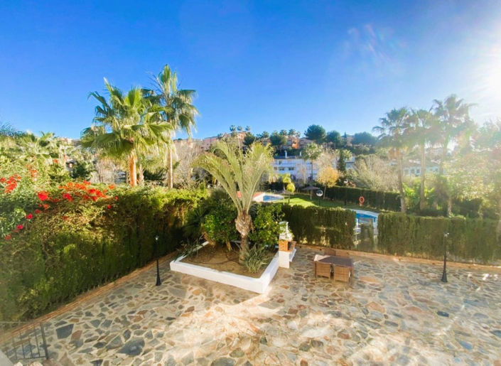 Image No.45-4 Bed Property for sale