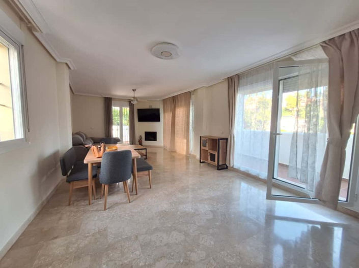 Image No.5-4 Bed Property for sale