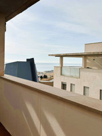 11-20939a0134ad724a8cb2a801094d15a4