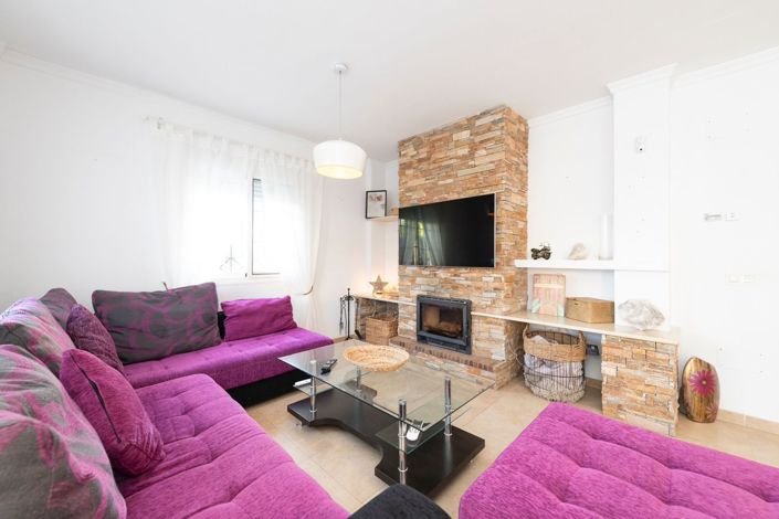 Image No.4-6 Bed Property for sale