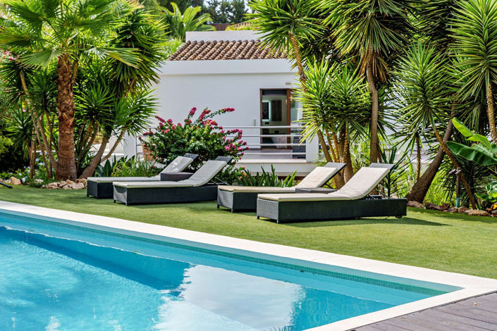 Image No.1-5 Bed Villa for sale