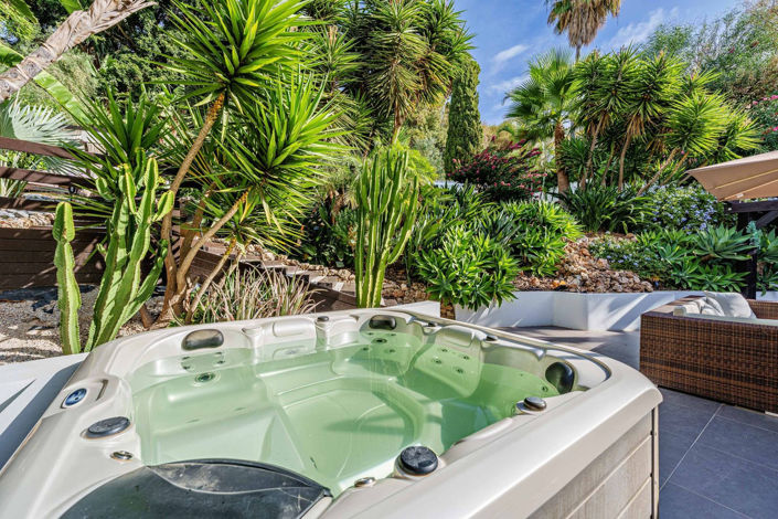 Image No.26-5 Bed Villa for sale