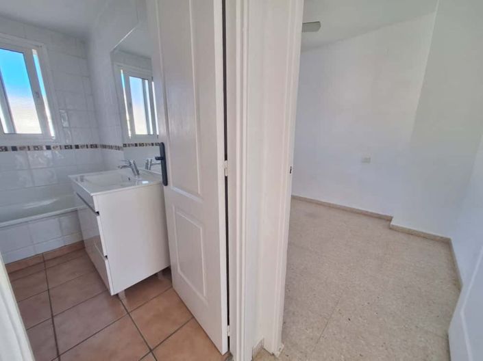 Image No.9-2 Bed Penthouse for sale