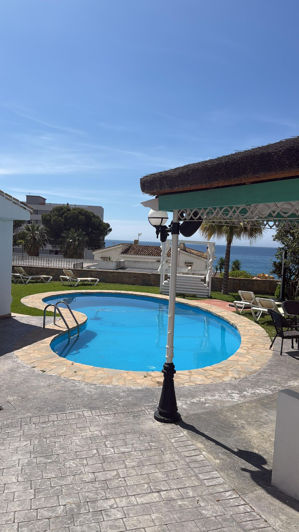 Image No.2-2 Bed Property for sale