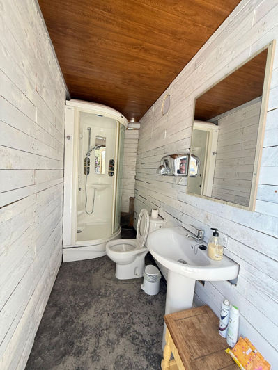 Image No.24-2 Bed Property for sale