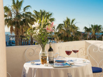 2-5bd7b9d04b45e33852eaf0ec6670150d