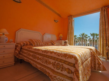 7-aa4cc561180b369757c0bb4af9886cd3