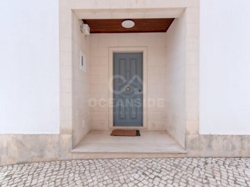 idbbe08301-0000-0500-0000-000013f8162c