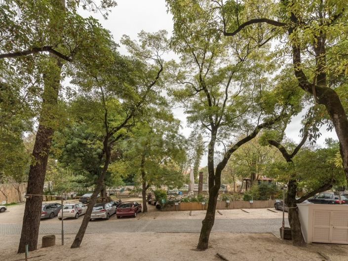 Image No.20-6 Bed Apartment for sale