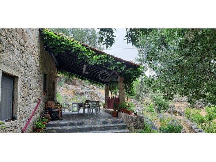 Image No.41-5 Bed House for sale