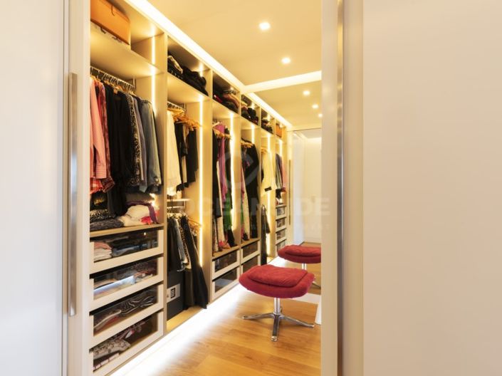 Image No.30-3 Bed Apartment for sale