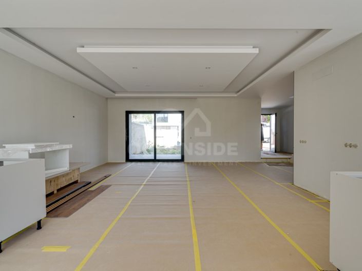 Image No.3-4 Bed House for sale