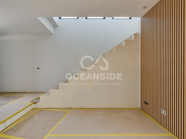 Image No.4-4 Bed House for sale