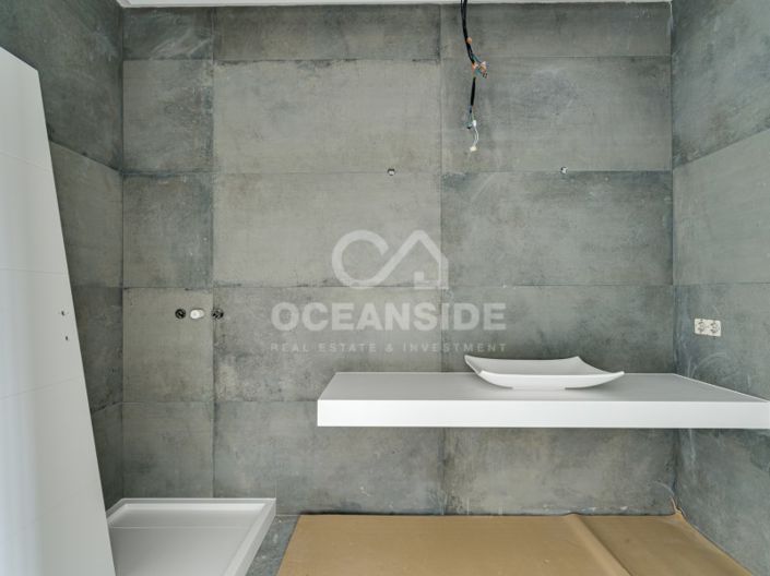 Image No.24-4 Bed House for sale