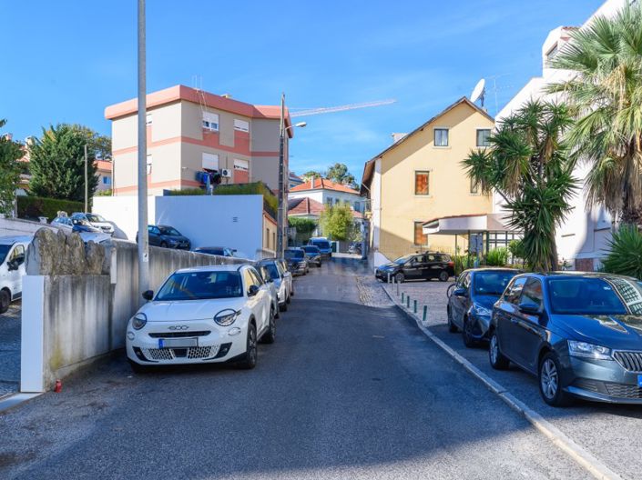 Image No.41-1 Bed Apartment for sale