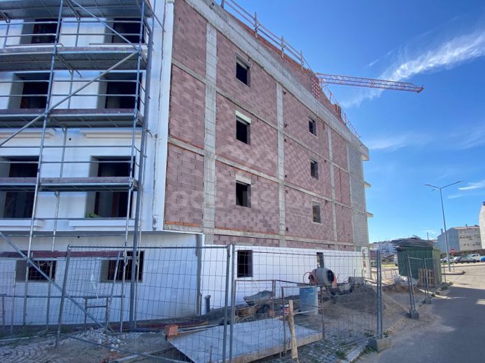 Image No.20-3 Bed Apartment for sale