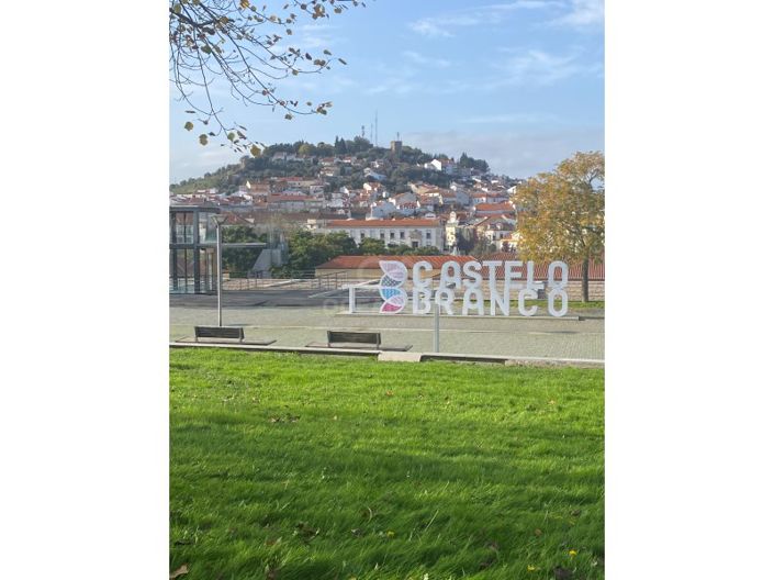 Image No.12-3 Bed Apartment for sale