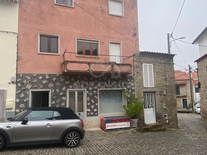 Image No.25-4 Bed House for sale