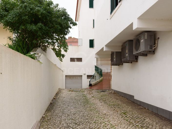 Image No.20-2 Bed Apartment for sale