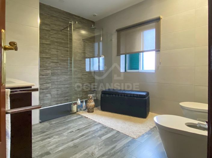 Image No.23-5 Bed House for sale