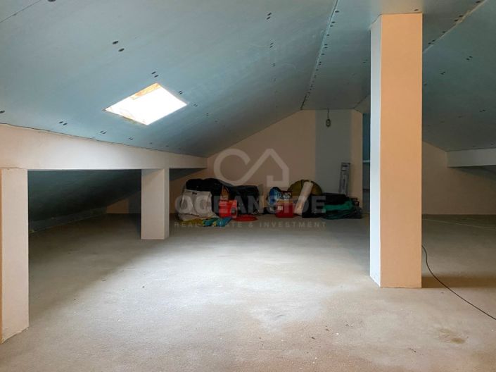 Image No.35-5 Bed House for sale