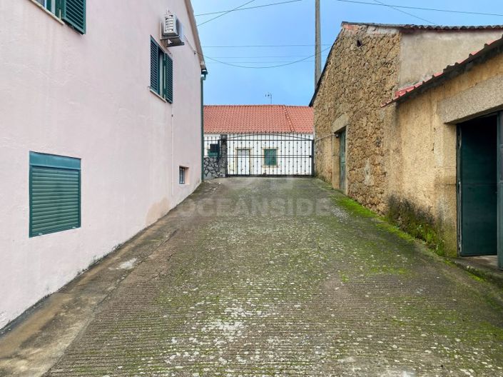 Image No.40-5 Bed House for sale