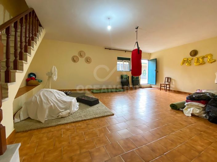 Image No.54-5 Bed House for sale