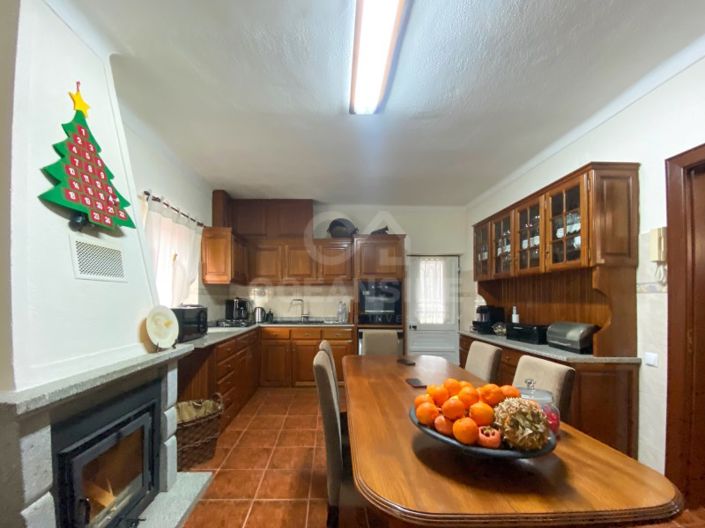 Image No.7-5 Bed House for sale