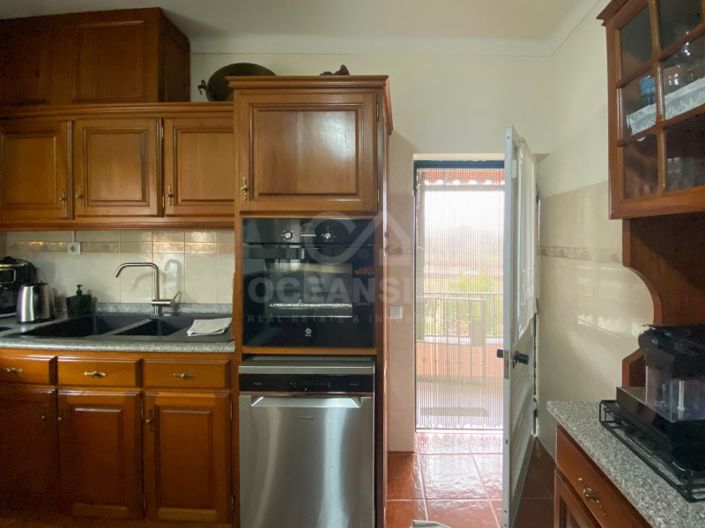 Image No.9-5 Bed House for sale