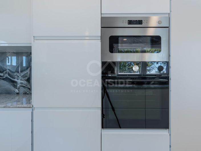 Image No.12-3 Bed House for sale