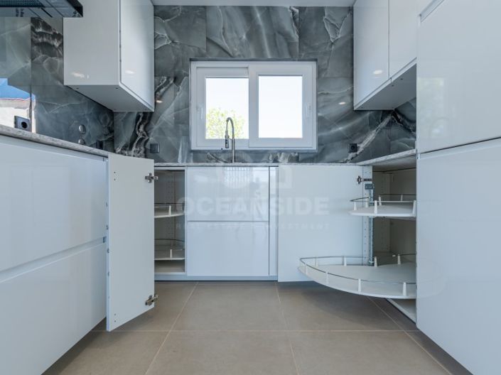 Image No.15-3 Bed House for sale