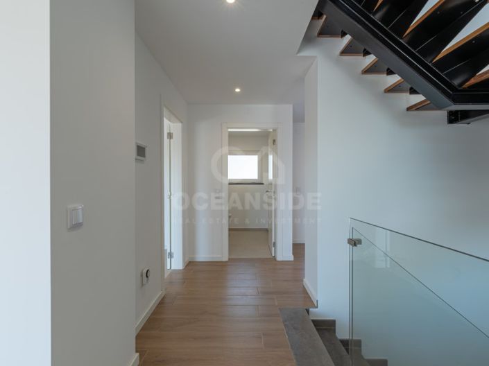 Image No.16-3 Bed House for sale