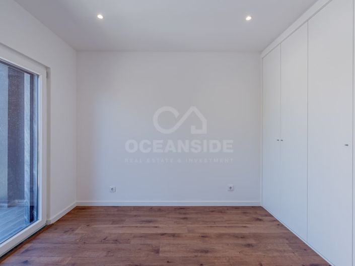 Image No.21-3 Bed House for sale