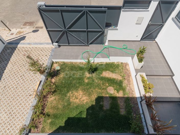 Image No.24-3 Bed House for sale