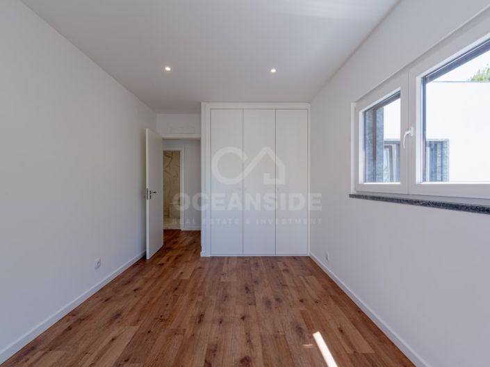 Image No.33-3 Bed House for sale