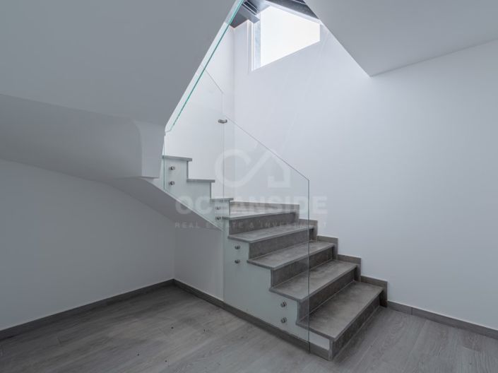 Image No.46-3 Bed House for sale