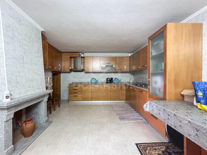 Image No.3-4 Bed House for sale