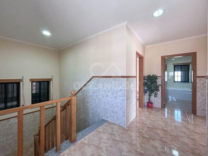 Image No.32-4 Bed House for sale