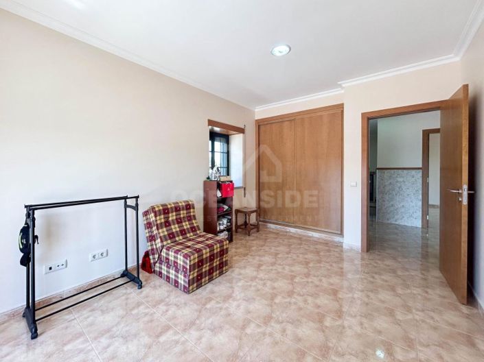 Image No.40-4 Bed House for sale