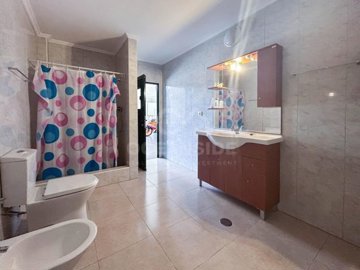 ide00bbe01-0000-0500-0000-0000184a5dc2