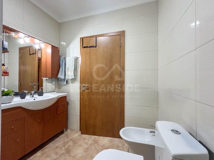 Image No.52-4 Bed House for sale