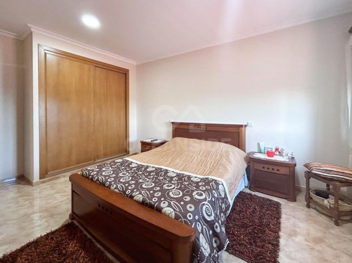 Image No.57-4 Bed House for sale