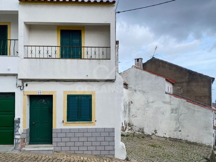 Castelo Branco, House
