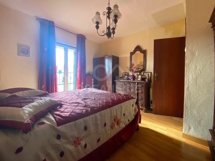 Image No.14-4 Bed House for sale