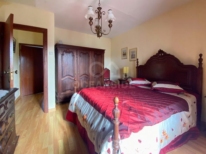 Image No.15-4 Bed House for sale