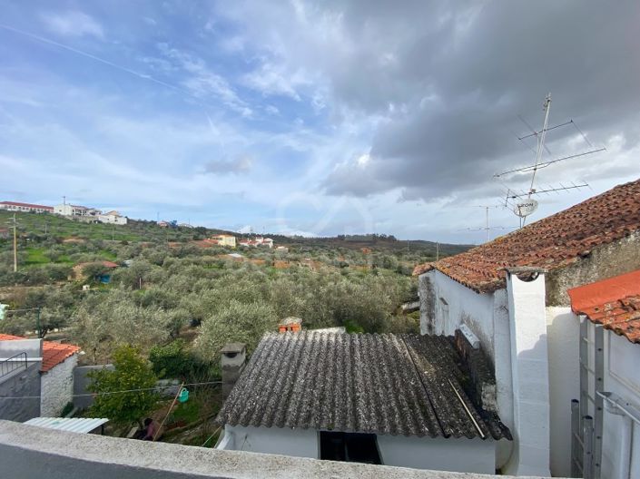 Image No.17-4 Bed House for sale