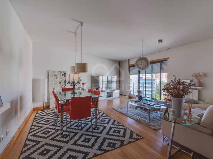 Image No.2-3 Bed Apartment for sale