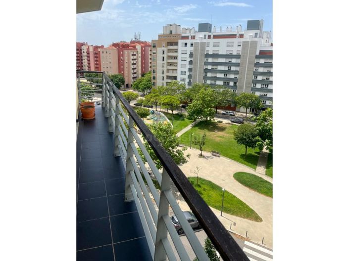 Image No.3-3 Bed Apartment for sale