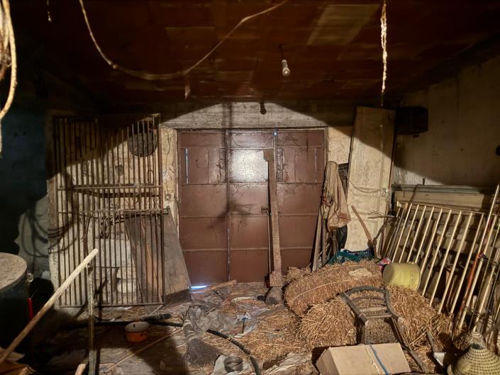 Image No.17-5 Bed Townhouse for sale